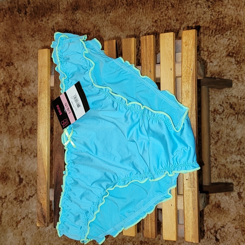 No Boundaries Bikini briefs